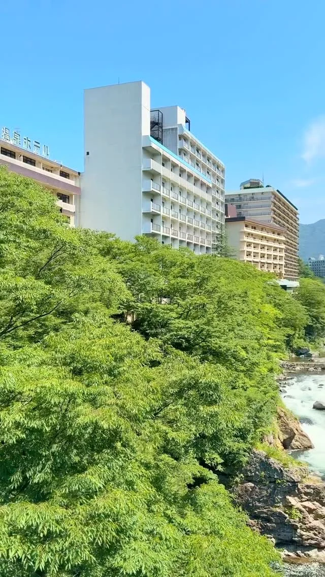 📍働く場所、間違えてませんか？
癒しと集中が両立する場所──それが、鬼怒川温泉のワーケーション。

渓谷の絶景、足湯カフェ、ローカルグルメ、そして湯上がりの深呼吸。
ちょっと疲れたあなたにこそ知ってほしい、“整う働き方”。

観光じゃない、リトリートでもない。
“日常の延長線上にある非日常”を、ここ鬼怒川で。

📌保存して、次の働き場所リストに追加しておいてね。

#鬼怒川ワーケーション #スマートワークライフNikko #足湯カフェ #ローカルグルメ #日光の楽しみ方 #おこもりワーク #癒しの働き方 #ワーケーションのある暮らし #デジタルノマド #整う時間 #リトリートワーク #温泉地ワーク